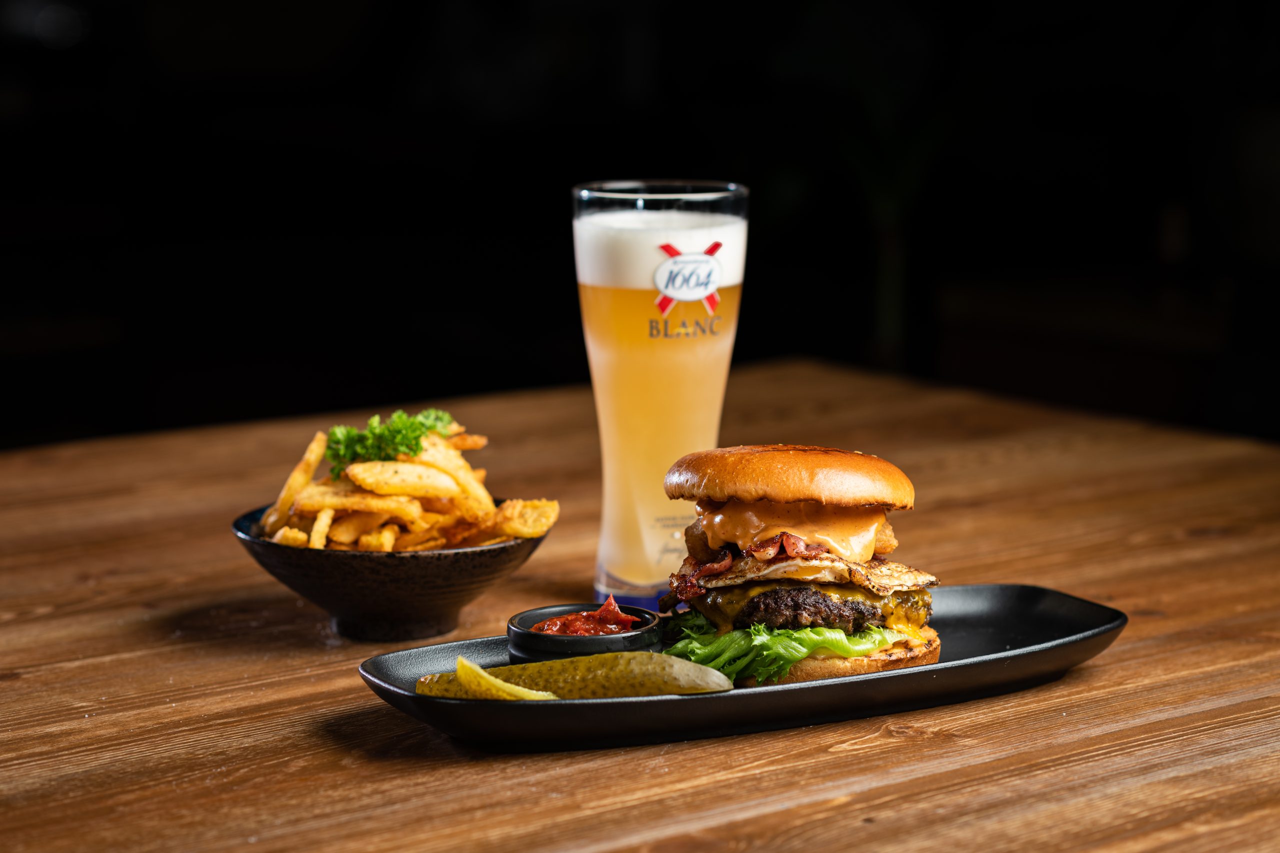 Speakeasy_Burger_2-scaled.jpg
